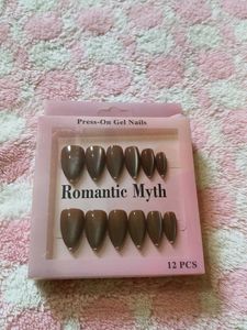 Romantic Myth Chocolate Brown Glossy Press-On Nail