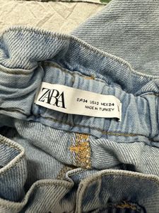 Zara Straight Jeans