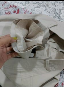 Olivia Lauren Beige Trousers, Size 34