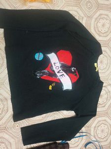 Love Graphic Sweater in Xl size for women