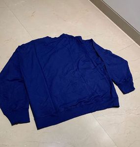 Fixed price, full sleeves, blue T-shirt