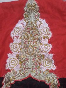 Net Suit Set With Chunni Worn Multiple Times But Still Looks Good.have Thread And Stone Work On Fronk On Back.lace On Sleeves.