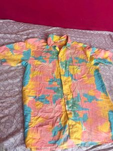 Vibrant Tie-Dye Short Sleeve Shirt