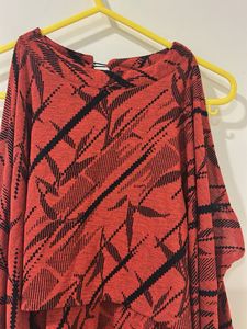Rust cold shoulder pattern top