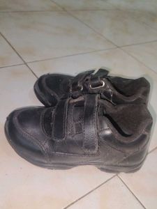 Liberty Black Velcro Shoes size 11