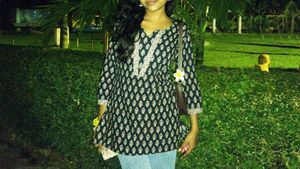 Stylish Black &amp; White Printed Kurta