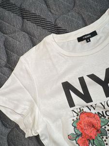 Madame White NY City Rose Graphic T-Shirt