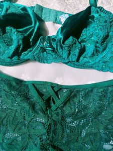 Lace Trimmed Emerald Green Bra