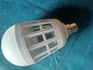 Mosquito Bulb Warrior Blue Light