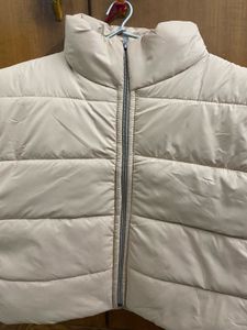 Cream  buffer half jacket