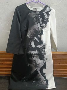 Monochrome Floral Print bodycon Dress