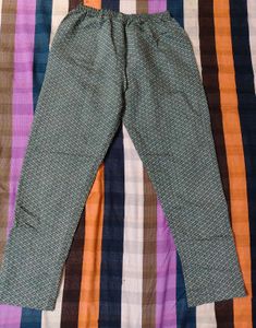 Green Geometric Print Salwar Pants
