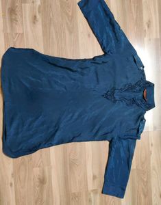 Elegant Teal Kurta with Intricate Neckline