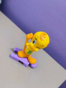 Cute Artist Tweety Bird Figure