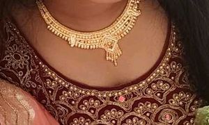 Elegant Gold Necklace &amp; Earring Set