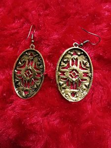 Golden Oval Earring