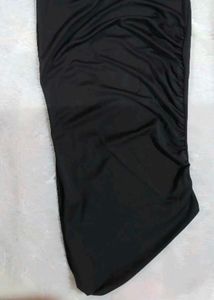 Chic Black One-Shoulder Dress