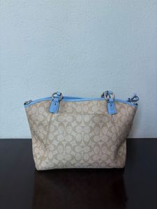 Coach Signature Tote Bag