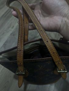 louis vuitton thrifted bag