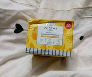 Dot & Key Vitamin C+E Moisturizer