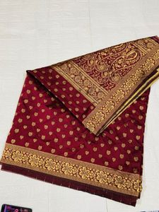 Elegant Paisley Saree