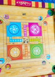 Snakes &amp; Ladders Game