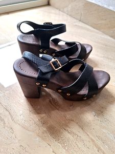 Black color Wedge heel Sandals