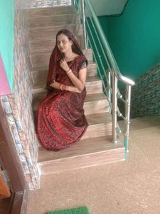 New Saree Only Wear In Photo Click Time
