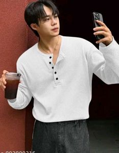 white tshirt for men
