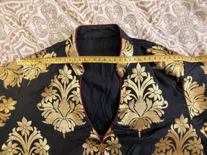 Banarsi Silk Black Print Kurta with Maroon
