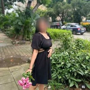 Chic Black Puff Sleeve Mini Dress
