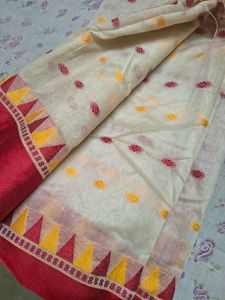 Elegant Cream &amp; Maroon Saree