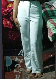 Chic Wide-Leg White Trousers