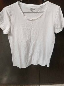 basic fitted white t shirt
