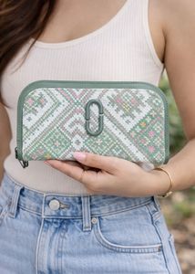 clsso klare  Zip Around Wallet