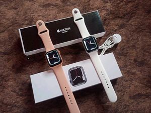 Apple Watch Series 7 - Excellent Condition