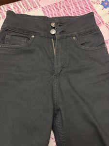 Classic Black Skinny Fit Jeans