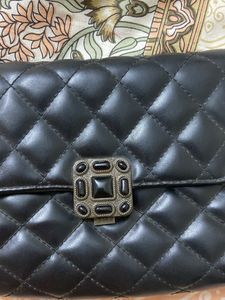 Cushion Style Clutch