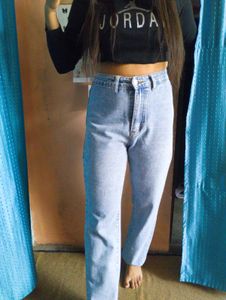 🤍🩵Waist:-30 Light Wash Jeans - Trendy Denim🩵🤍