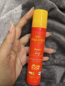 Aqualogica Detan+ Dewy Sunscreen Gel SPF 50+