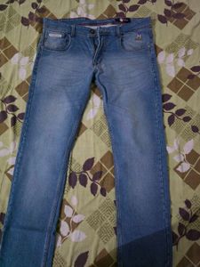 Tommy Hilfiger Light Wash Jeans