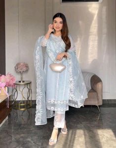 Beautiful Designer Pakistani Suit Set