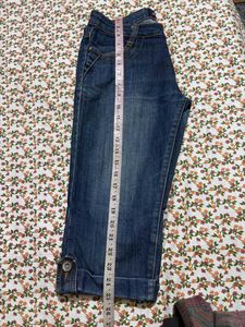Denim Jean's Capri Like SUMMER Way