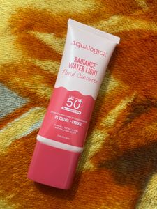 Aqualogica Radiance Water Light Fluid Sunscreen SP