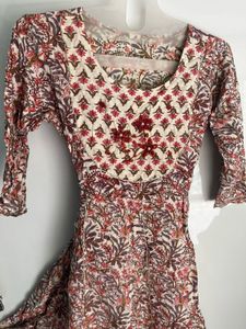 Elegant Floral Print Kurta