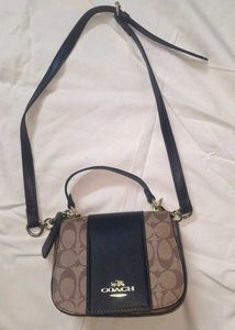 Coach slingbag / handbag With removable Sling