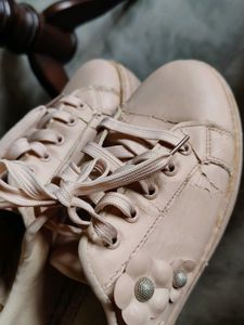 Heavy Shoes