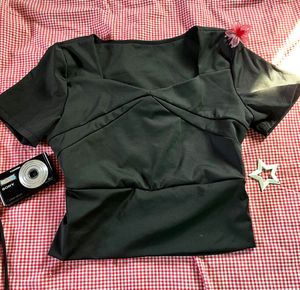 Chic Black Square Neck Crop Top