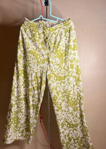 Chic Floral Puff Sleeve Top with pants