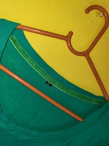 Green Tshirt Or Inner
